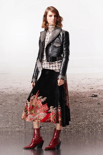 Look 19